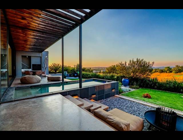 4 BEDROOM HOUSE FOR SALE IN COPPERLEAF ESTATE